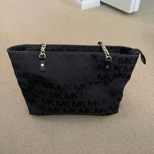 Michael Kors Jet Set Travel Chain Tote, used but still in amazing shape!